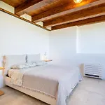 Sole Among The Junipers Villa